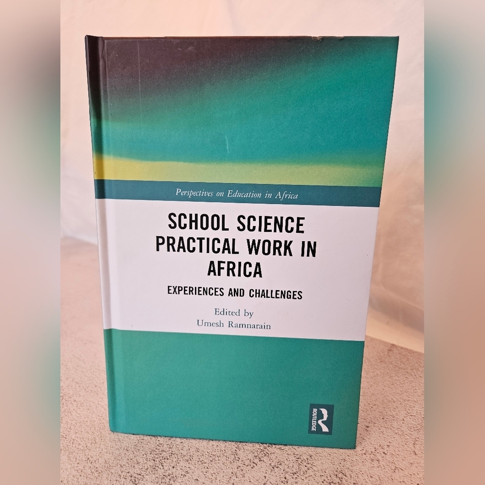 School Science Practical Work in Africa - 9780367202798 Hardcover, New w/ Dent